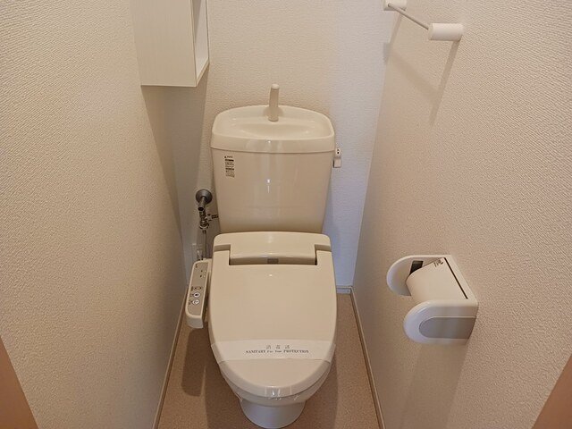 トイレ　コンパクトで使いやすいトイレです