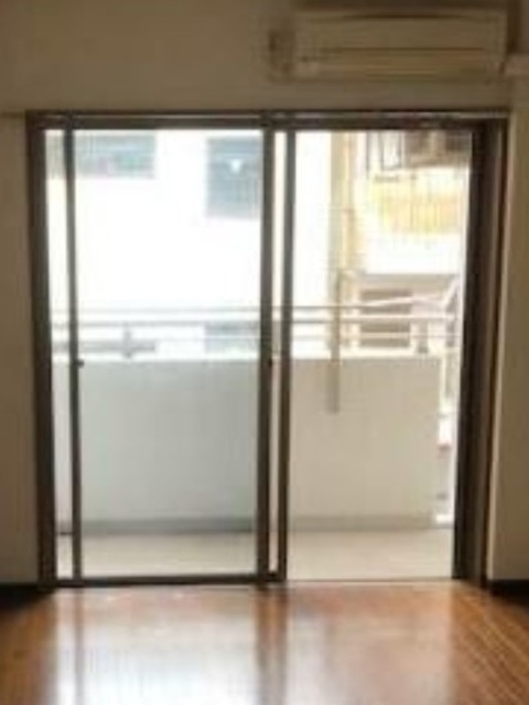 バルコニー　バルコニーあります