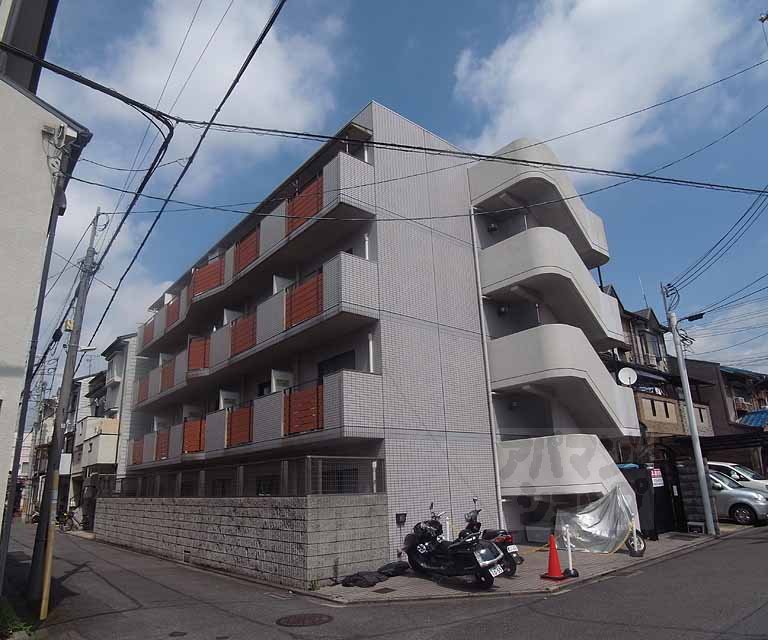 アドミラルマンションの外観写真