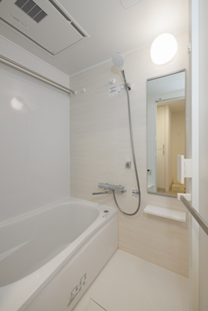 バス・シャワールーム　※写真は同タイプ住戸です。