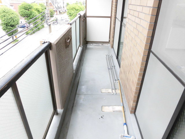 バルコニー　バルコニーが広々で日当たりも良しです