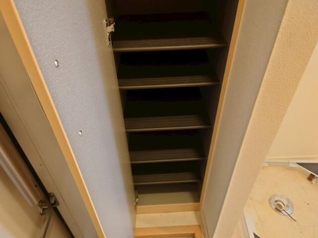ＪＲ中央線 東中野駅 徒歩3分 3階建 築17年の内装写真