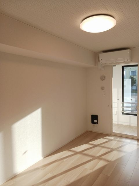 ＪＲ参宮線 山田上口駅 徒歩26分 2階建 築2年の居間写真