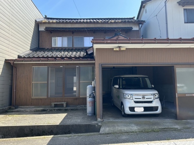 伏木東一宮貸家