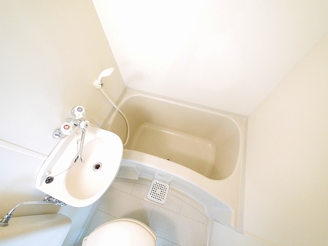 バス・シャワールーム　きれいなお風呂です