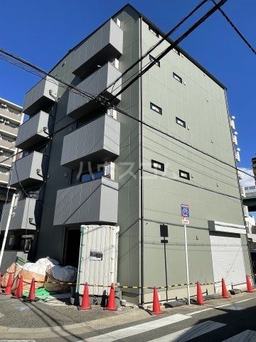 【Sugarloaf Park花の木の建物外観】