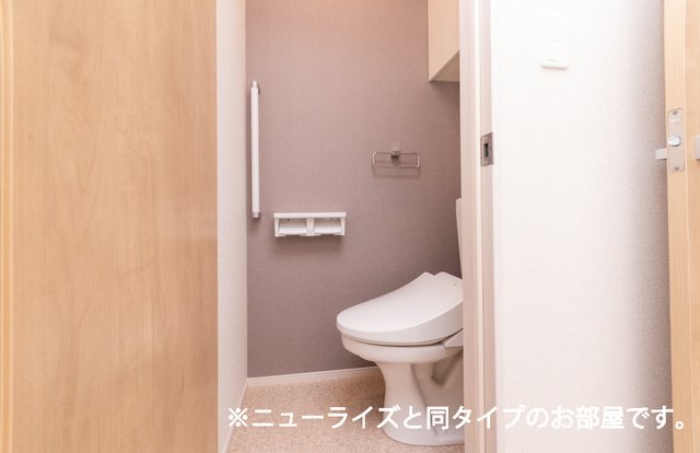 【ラ　ルーチェ　トレのトイレ】
