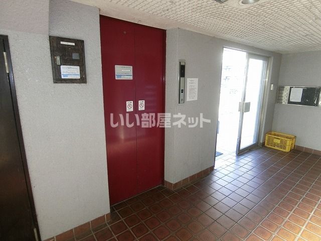 【津市栗真町屋町のマンションのその他設備】