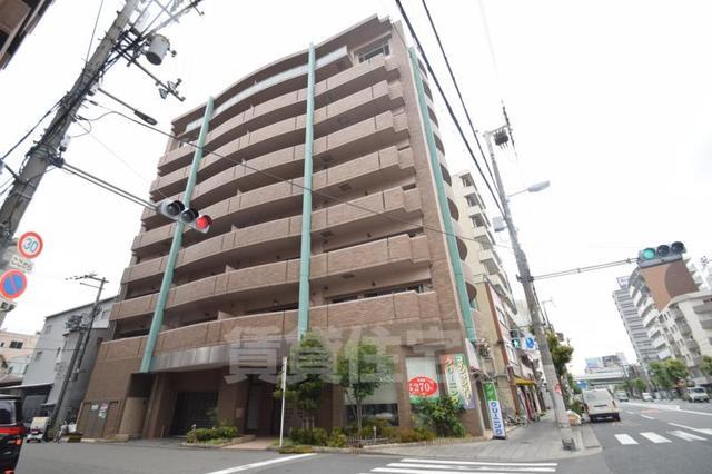 【大阪市浪速区桜川のマンションの建物外観】