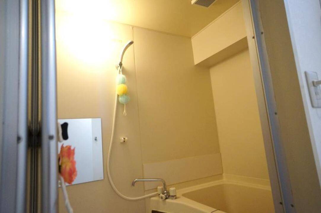 バス・シャワールーム　浴室