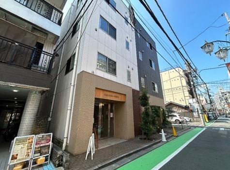 さいたま市大宮区仲町のマンションの建物外観