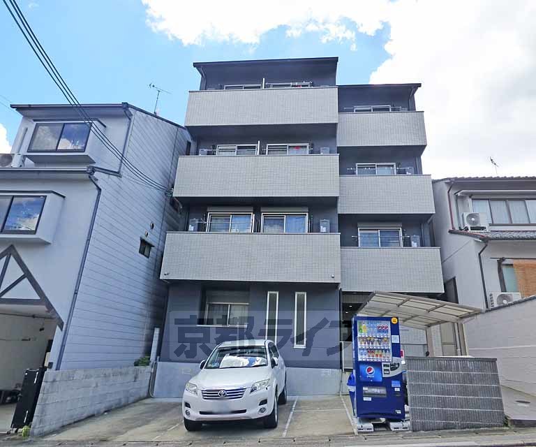 京都市北区大宮西小野堀町のマンションの建物外観