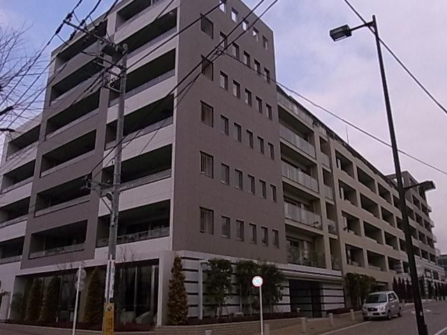 レクセル府中西府の建物外観