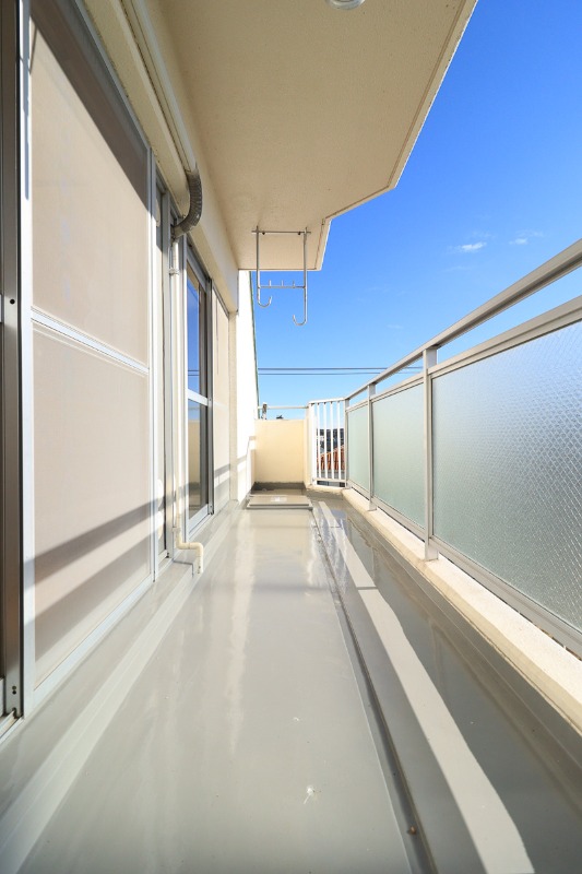 バルコニー　図面と現状に相違がある場合には現状を優先