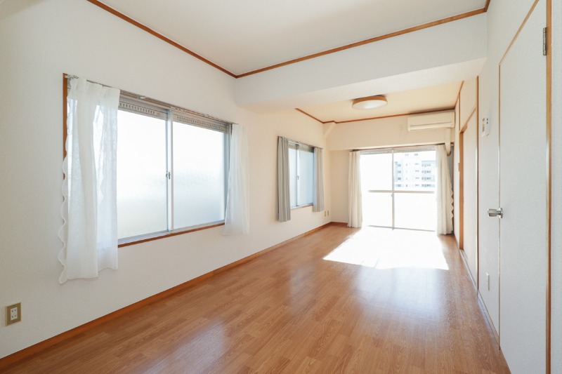 居室・リビング　図面と現状に相違がある場合には現状を優先