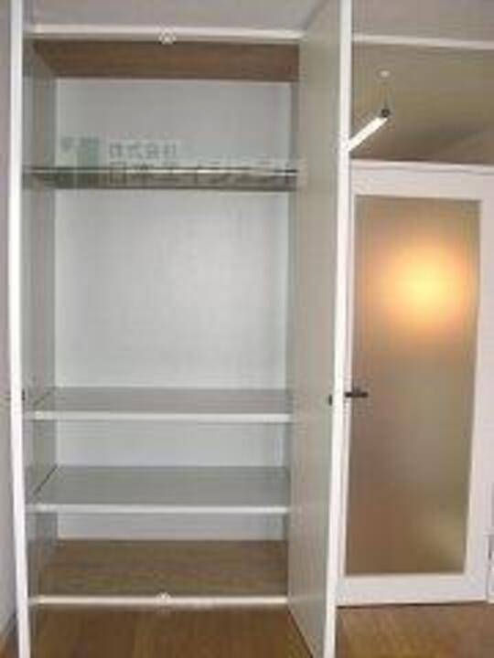 収納　クローゼット