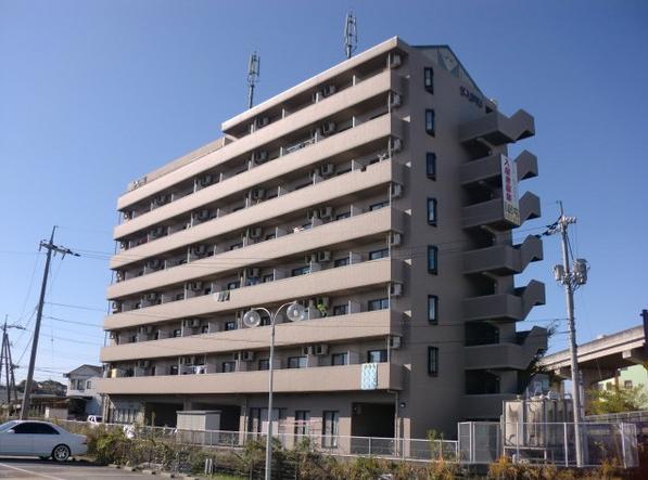 倉敷市玉島爪崎のマンションの建物外観