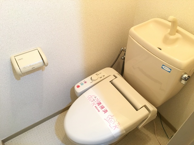 トイレ　温水洗浄便座