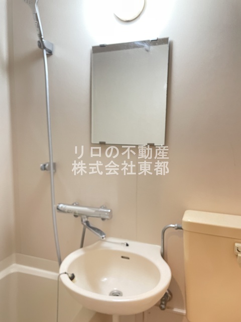 洗面設備　洗面ボウルもついているので、ここで洗顔できますね☆