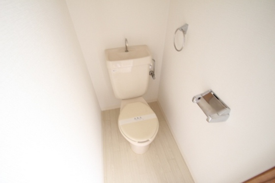 トイレ　※別部屋の写真です