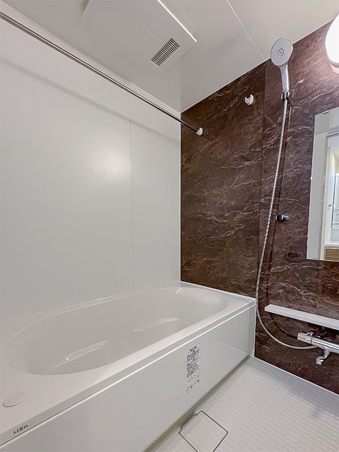 バス・シャワールーム