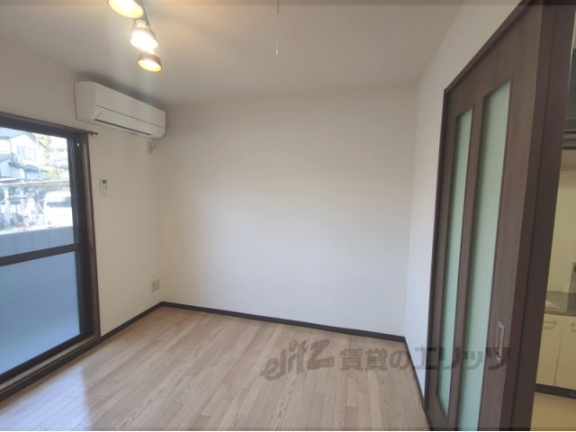 居室・リビング　洋室