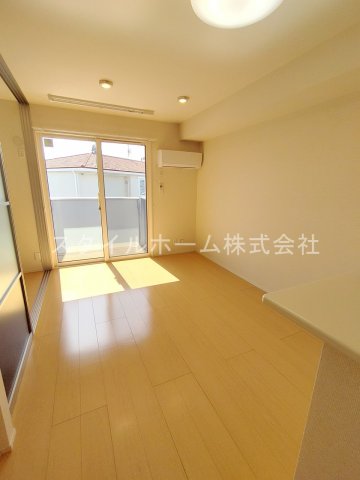 居室・リビング　別部屋写真です。