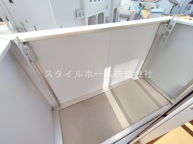 バルコニー　別部屋写真です。