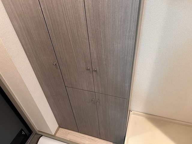 収納　シューズボックス