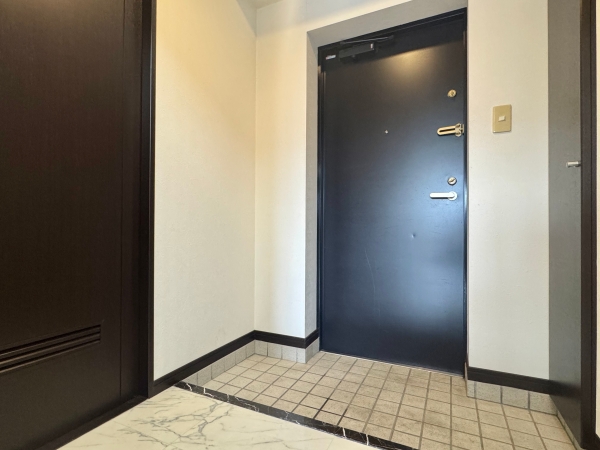 玄関　シューズボックス付きです♪