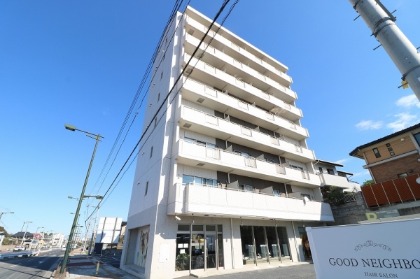 建物外観　重厚な外観は見た目も良く優良な物件です。