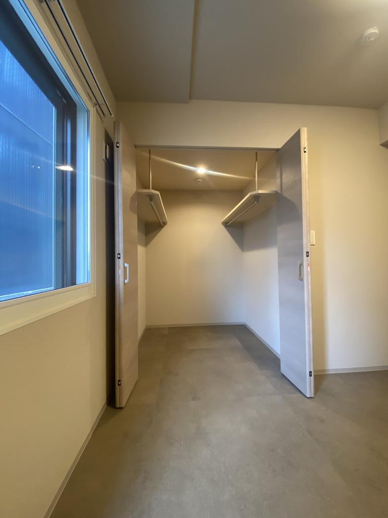 収納　収納力のあるウォークインクローゼットです！