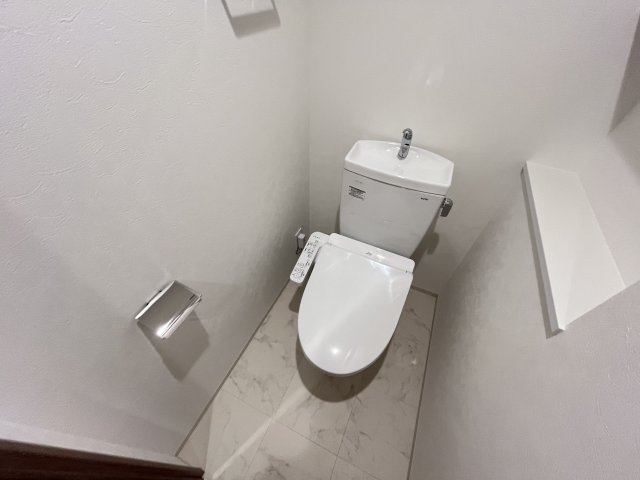 トイレ　ゆったりとした空間のトイレです