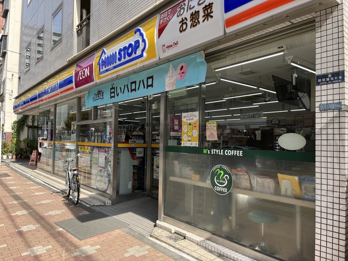コンビニ　物件（コンビニ）まで180m