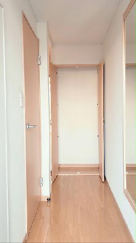 玄関　※写真と現状が異なる場合は現状を優先