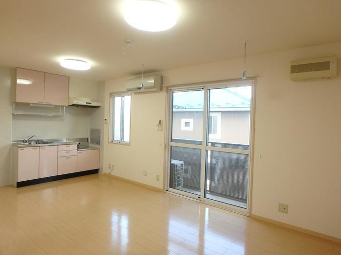 居室・リビング　すべて参考写真です(201)　※202は反転タイプです