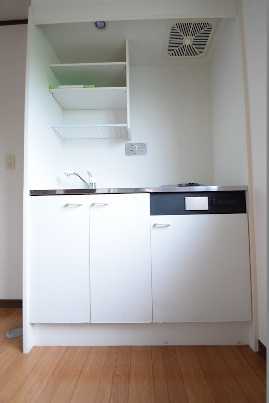 キッチン　同物件の別部屋です