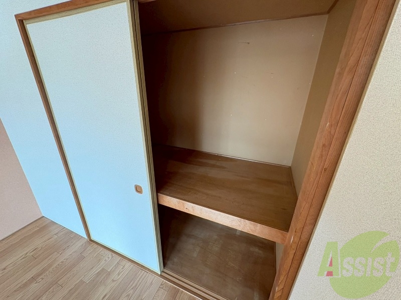 収納　クローゼットがありました。お洋服や荷物はここへ