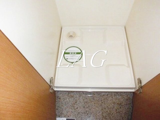 その他設備　室内洗濯機置き場です