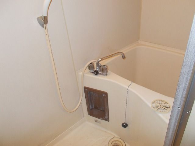 バス・シャワールーム　【浴室】現況を優先いたします。