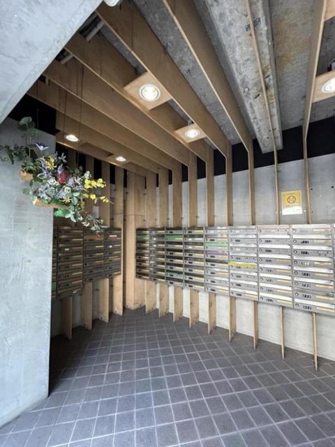 ロビー　【エントランスホール】現況優先致します。