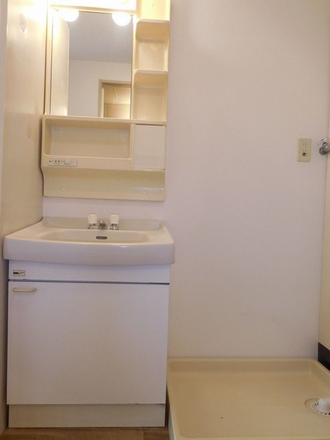 洗面設備　【洗面化粧台】現況を優先いたします。