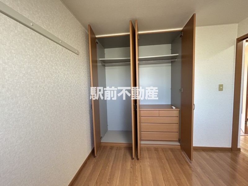 収納　小さなタンス付☆