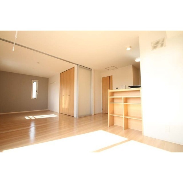 居室・リビング　※３０３にて撮影