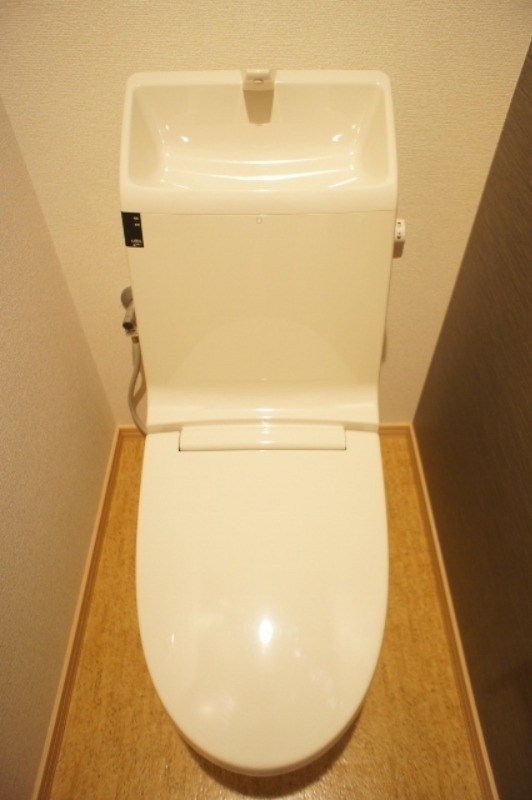 トイレ　図面と現状に相違がある場合には現状を優先