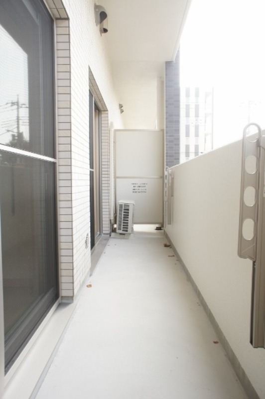 バルコニー　図面と現状に相違がある場合には現状を優先