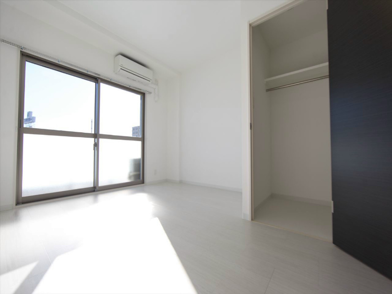 収納　ウォークインクローゼット付（収納充実してます）