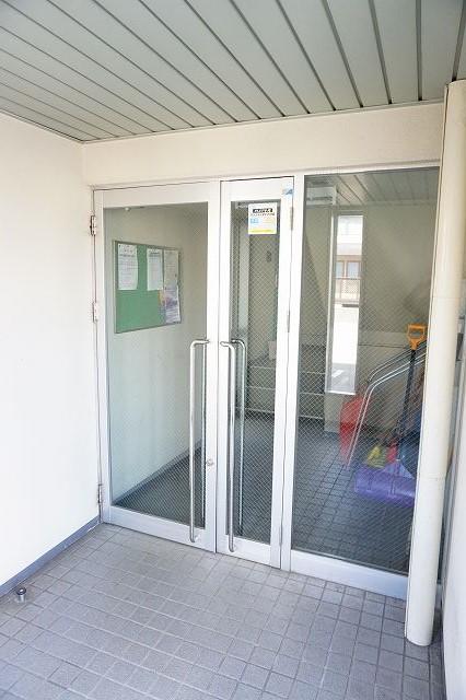 エントランス　エントランス