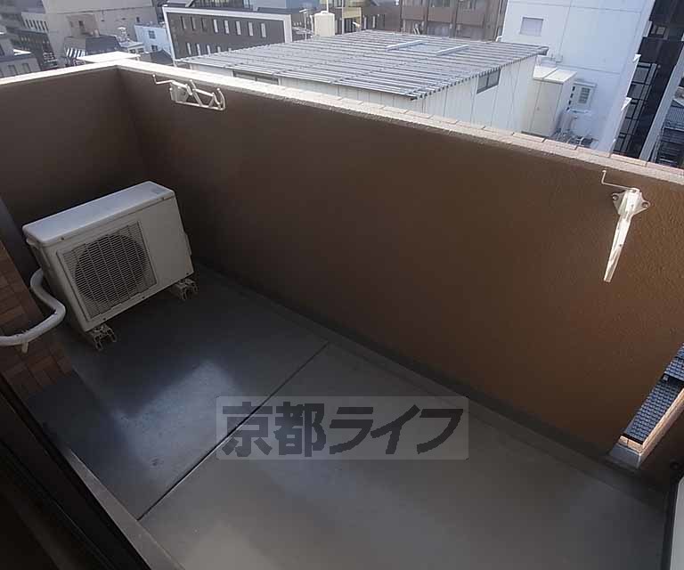 バルコニー　日当たりの良いバルコニーです。