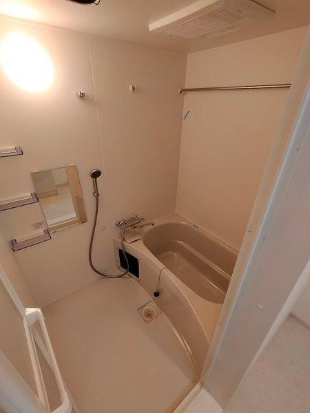 バス・シャワールーム　キレイな浴室！